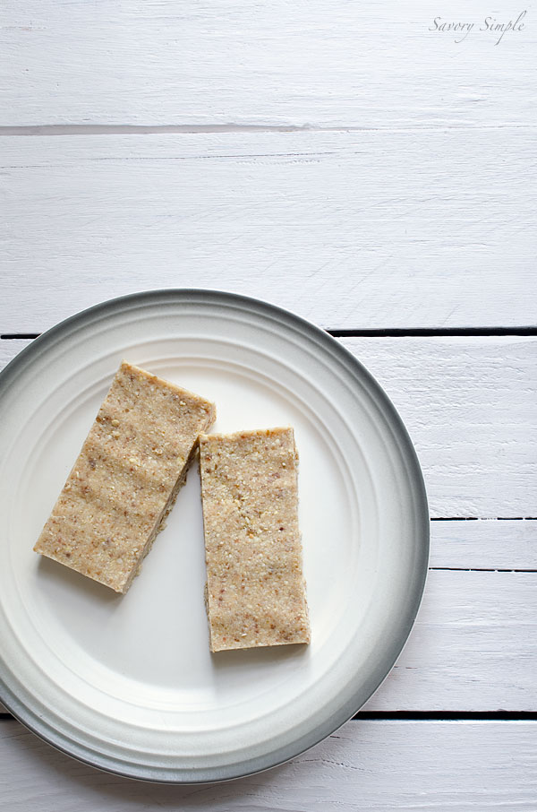 These no-bake pineapple coconut bars are gluten-free, grain-free, dairy-free and paleo!