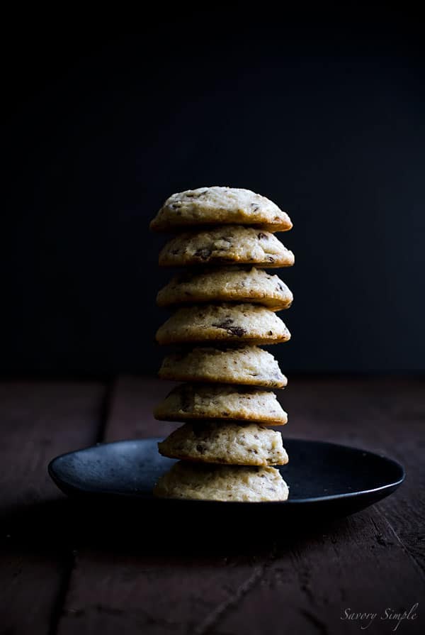 Dark Chocolate Chunk Rumchata Cookies & 100 of the best cookie recipes for Christmas | PasstheSushi.com